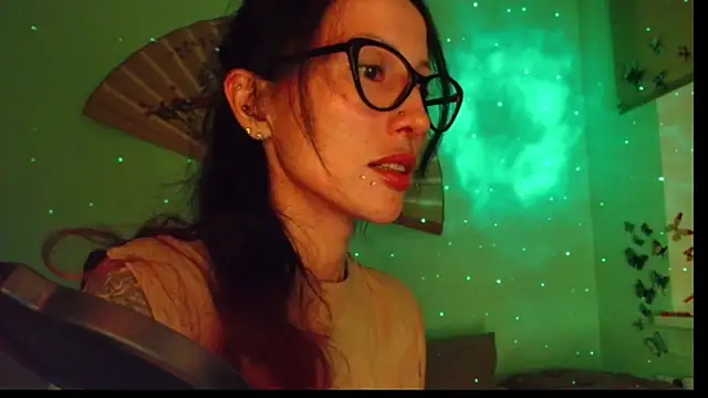 Snapshot of KiotoShine chatting on 11-26-25, 06:09 KiotoShine online show from 11-26-25, 06:09