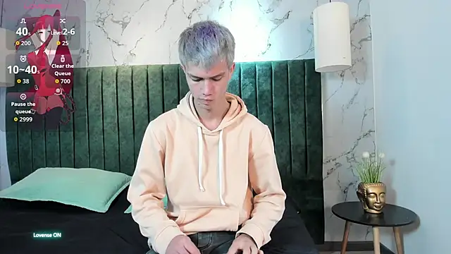 nicktorn online show from 10-15-25, 01:11