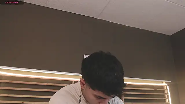 PaulEvens online show from 09-09-25, 01:32