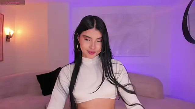 MiaLaurence online show from 11-08-25, 07:34