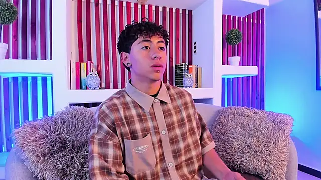 Snapshot of Troy_dalton chatting on 10-06-25, 08:28 Troy dalton online show from 10-06-25, 08:28