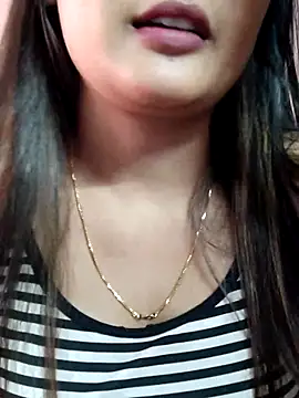 Snapshot of DPK25 chatting on 05-03-26, 10:43 DPK25 online show from 05-03-26, 10:43