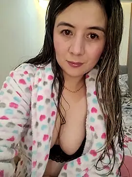 Snapshot of Sophie_del_Castillo chatting on 05-23-26, 01:55 Sophie del Castillo online show from 05-23-26, 01:55