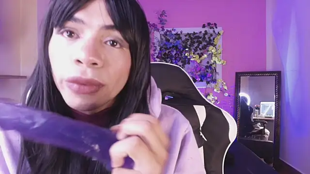 Katy bratz  online show from 10-27-25, 01:53