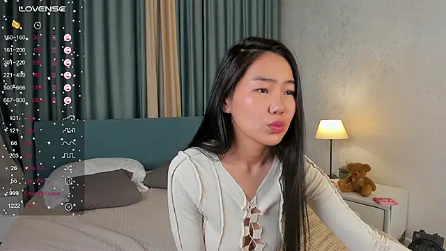 Snapshot of AsianCheek chatting on 11-21-25, 02:32 AsianCheek online show from 11-21-25, 02:32