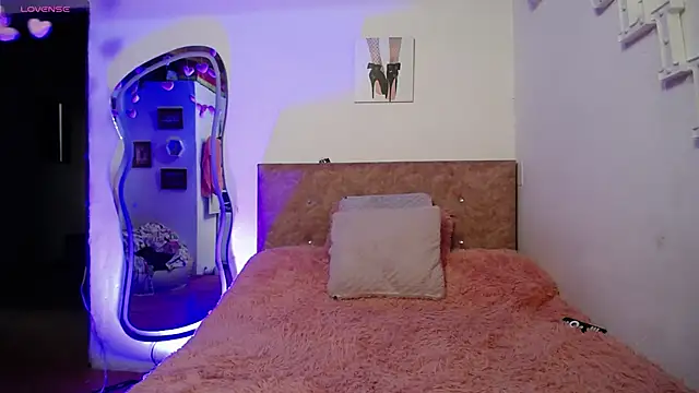 solpeich online show from 10-17-25, 05:37