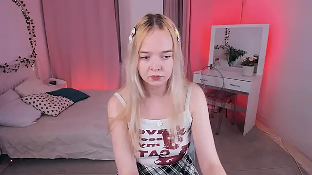 BellaMontgomery online show from 10-13-25, 09:48