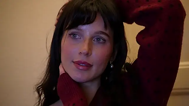 Snapshot of ellaa91 chatting on 11-18-25, 02:54 ellaa91 online show from 11-18-25, 02:54