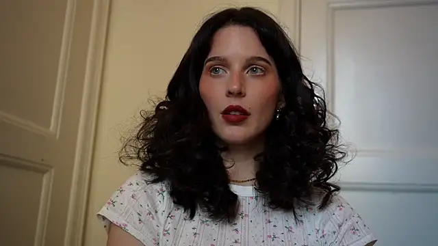 Snapshot of ellaa91 chatting on 12-04-25, 11:19 ellaa91 online show from 12-04-25, 11:19