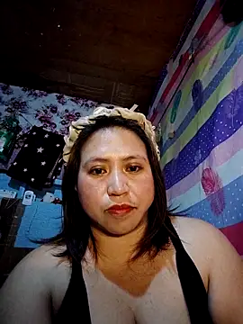 Snapshot of JennyLou_17 chatting on 02-20-26, 02:50 JennyLou 17 online show from 02-20-26, 02:50