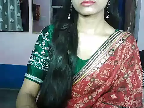 Snapshot of ROSE_GOLDE chatting on 10-12-25, 03:55 ROSE GOLDE online show from 10-12-25, 03:55