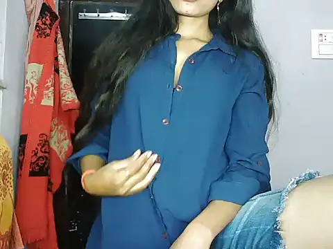 ROSE GOLDE online show from 12-20-25, 08:10