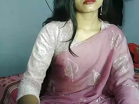 ROSE GOLDE online show from 01-06-26, 04:38