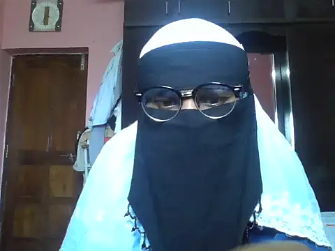 Snapshot of nasrin_katoon_7 chatting on 09-10-25, 09:20 nasrin katoon 7 online show from 09-10-25, 09:20