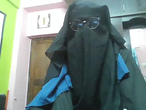 Snapshot of nasrin_katoon_7 chatting on 11-21-25, 06:06 nasrin katoon 7 online show from 11-21-25, 06:06