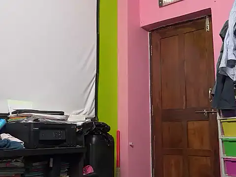 Snapshot of nasrin_katoon_7 chatting on 12-18-25, 09:26 nasrin katoon 7 online show from 12-18-25, 09:26