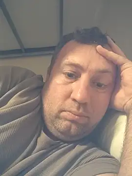 Snapshot of Batuhan3563 chatting on 11-18-25, 04:44 Batuhan3563 online show from 11-18-25, 04:44