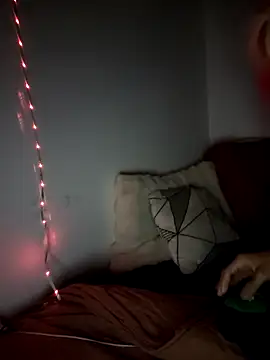 Snapshot of iamlalamilano chatting on 03-01-26, 11:07 iamlalamilano online show from 03-01-26, 11:07