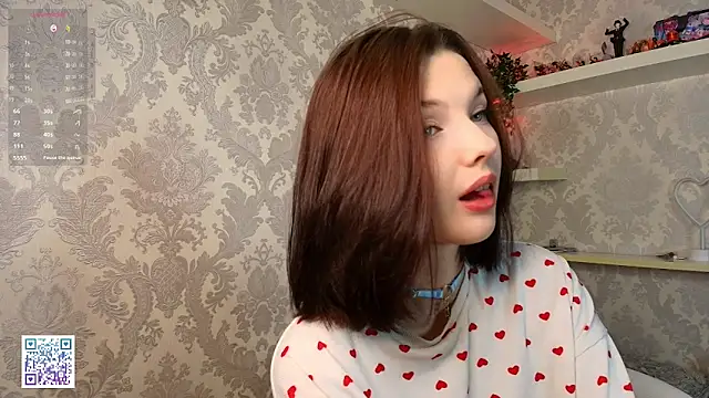 Snapshot of Fire_katie chatting on 11-11-25, 10:21 Fire katie online show from 11-11-25, 10:21