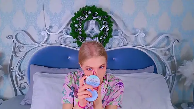 4example Chloe online show from 12-03-25, 11:08