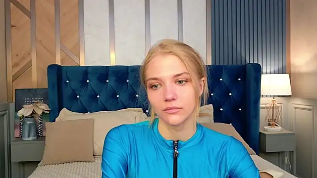 Snapshot of 4example_Chloe chatting on 04-22-26, 05:21 4example Chloe online show from 04-22-26, 05:21