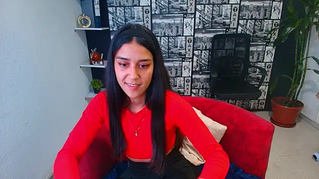 Snapshot of DanielaMonroe chatting on 05-14-26, 11:00 DanielaMonroe online show from 05-14-26, 11:00