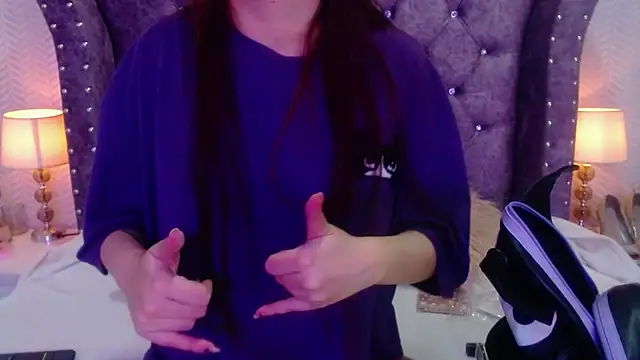 Snapshot of RavenLove_ chatting on 11-06-25, 07:26 RavenLove online show from 11-06-25, 07:26