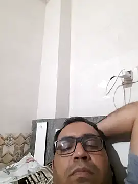 Hot-boy077 online show from 03-22-26, 10:29