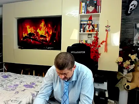 SpartacusDaddy48 online show from 03-11-26, 08:48