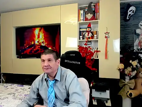 SpartacusDaddy48 online show from 03-19-26, 02:59