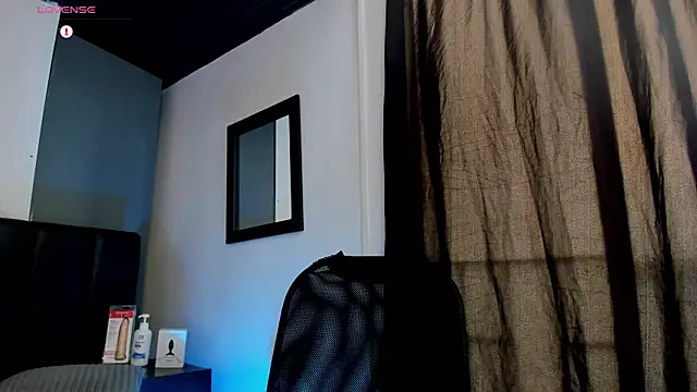 Snapshot of Maximo_Wolff chatting on 10-02-25, 08:05 Maximo Wolff online show from 10-02-25, 08:05