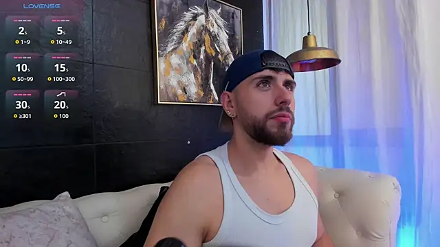 Snapshot of Maximo_Wolff chatting on 10-18-25, 08:20 Maximo Wolff online show from 10-18-25, 08:20