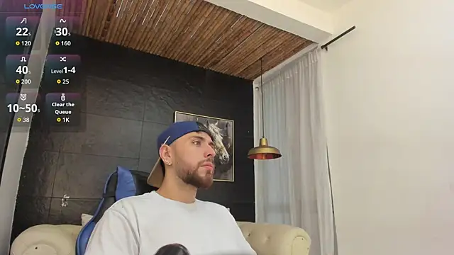 Snapshot of Maximo_Wolff chatting on 10-21-25, 08:09 Maximo Wolff online show from 10-21-25, 08:09