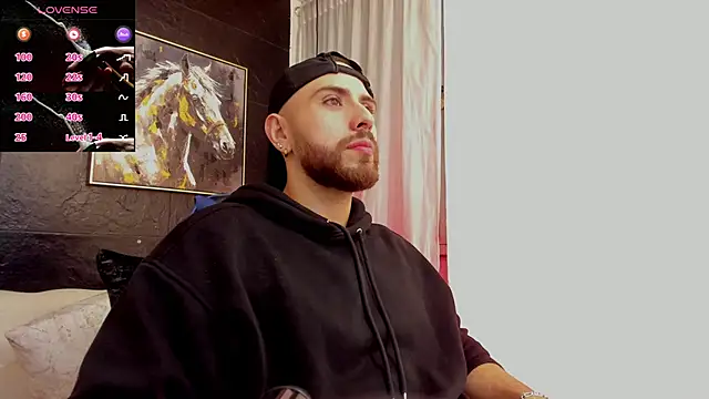 Snapshot of Maximo_Wolff chatting on 11-13-25, 09:36 Maximo Wolff online show from 11-13-25, 09:36