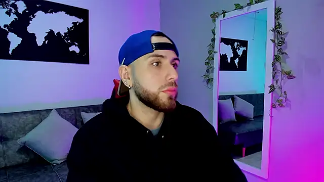 Snapshot of Maximo_Wolff chatting on 11-27-25, 07:38 Maximo Wolff online show from 11-27-25, 07:38