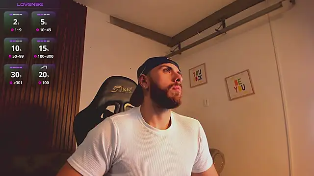 Maximo Wolff online show from 01-14-26, 08:03