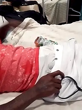 Snapshot of Drockdrippp chatting on 10-30-25, 06:15 Drockdrippp online show from 10-30-25, 06:15