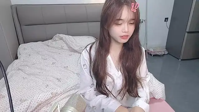 Snapshot of kexin_a chatting on 10-19-25, 12:06 kexin a online show from 10-19-25, 12:06