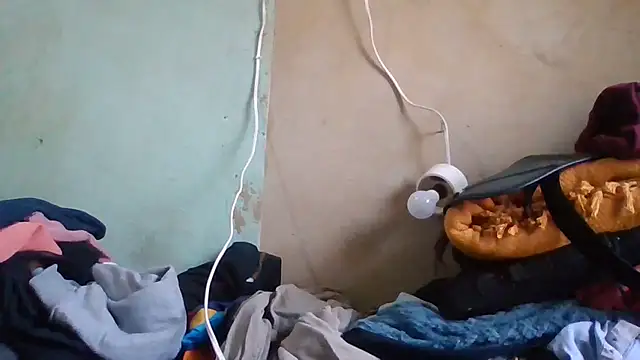 Nicky52 online show from 09-19-25, 04:58