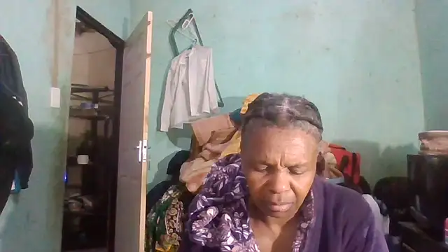 Nicky52 online show from 10-15-25, 03:39