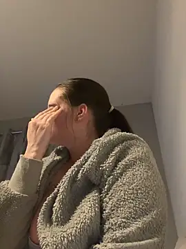 LollyLove  online show from 04-13-26, 08:03