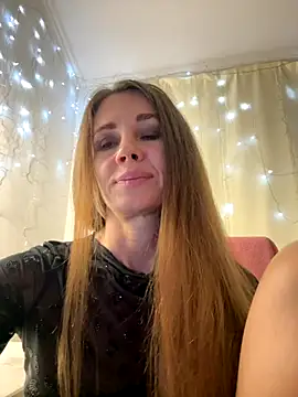 LucieMack online show from 10-15-25, 06:30