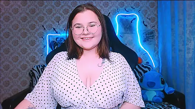 Snapshot of InLoveWithLife26 chatting on 10-26-25, 06:03 InLoveWithLife26 online show from 10-26-25, 06:03