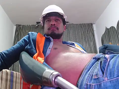 Snapshot of ElCaballeroNegro24 chatting on 09-28-25, 05:46 ElCaballeroNegro24 online show from 09-28-25, 05:46