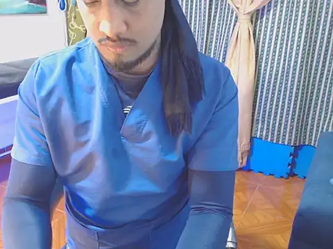 Snapshot of ElCaballeroNegro24 chatting on 10-19-25, 04:13 ElCaballeroNegro24 online show from 10-19-25, 04:13