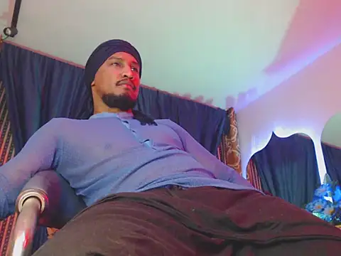 Snapshot of ElCaballeroNegro24 chatting on 11-09-25, 02:54 ElCaballeroNegro24 online show from 11-09-25, 02:54