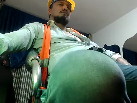 Snapshot of ElCaballeroNegro24 chatting on 11-21-25, 12:54 ElCaballeroNegro24 online show from 11-21-25, 12:54