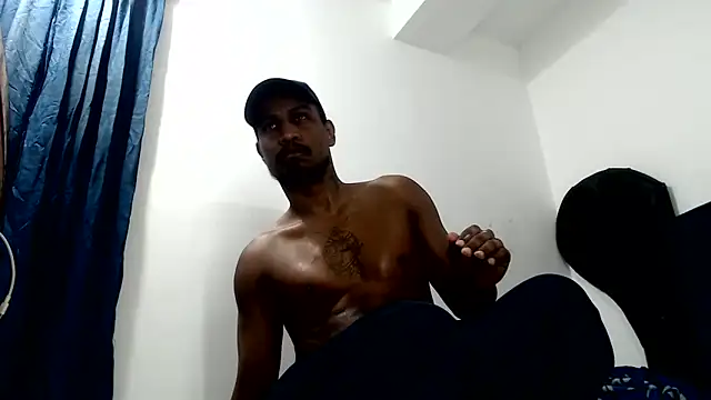 Snapshot of ElCaballeroNegro24 chatting on 06-12-26, 05:23 ElCaballeroNegro24 online show from 06-12-26, 05:23