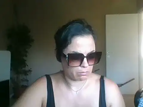 ITALIANASISIXX online show from 06-22-26, 04:37