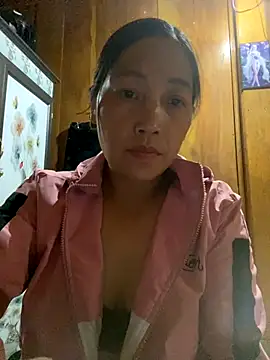 Snapshot of Lai005 chatting on 09-09-25, 03:39 Lai005 online show from 09-09-25, 03:39